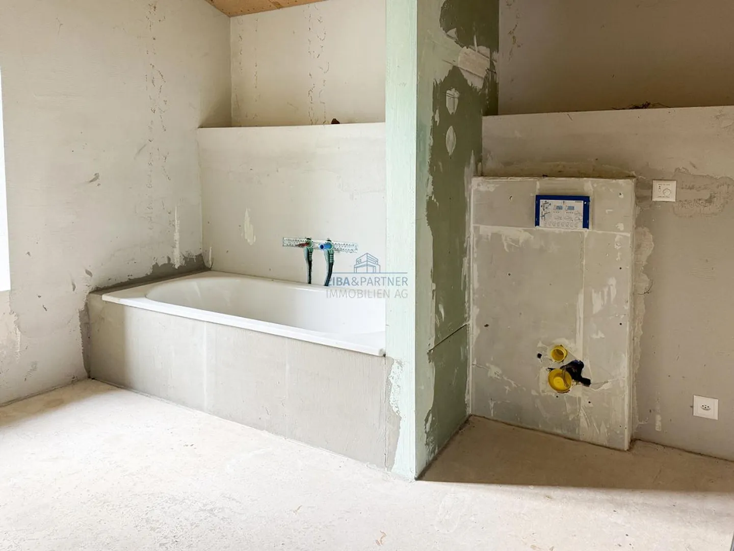 Great Potential: House with Flexible Usage and Expansion Options - Photo 16 of 18