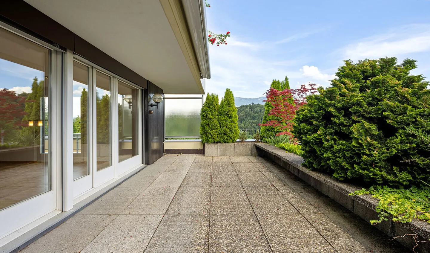 Appartement en terrasse avec charme et potentiel - Photo 6 sur 7