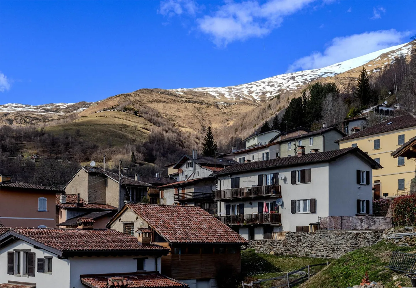 Geräumiges Haus 9 Lok. mit drei Einheiten zur Miete in Lugano Bogno - Photo 9 sur 9