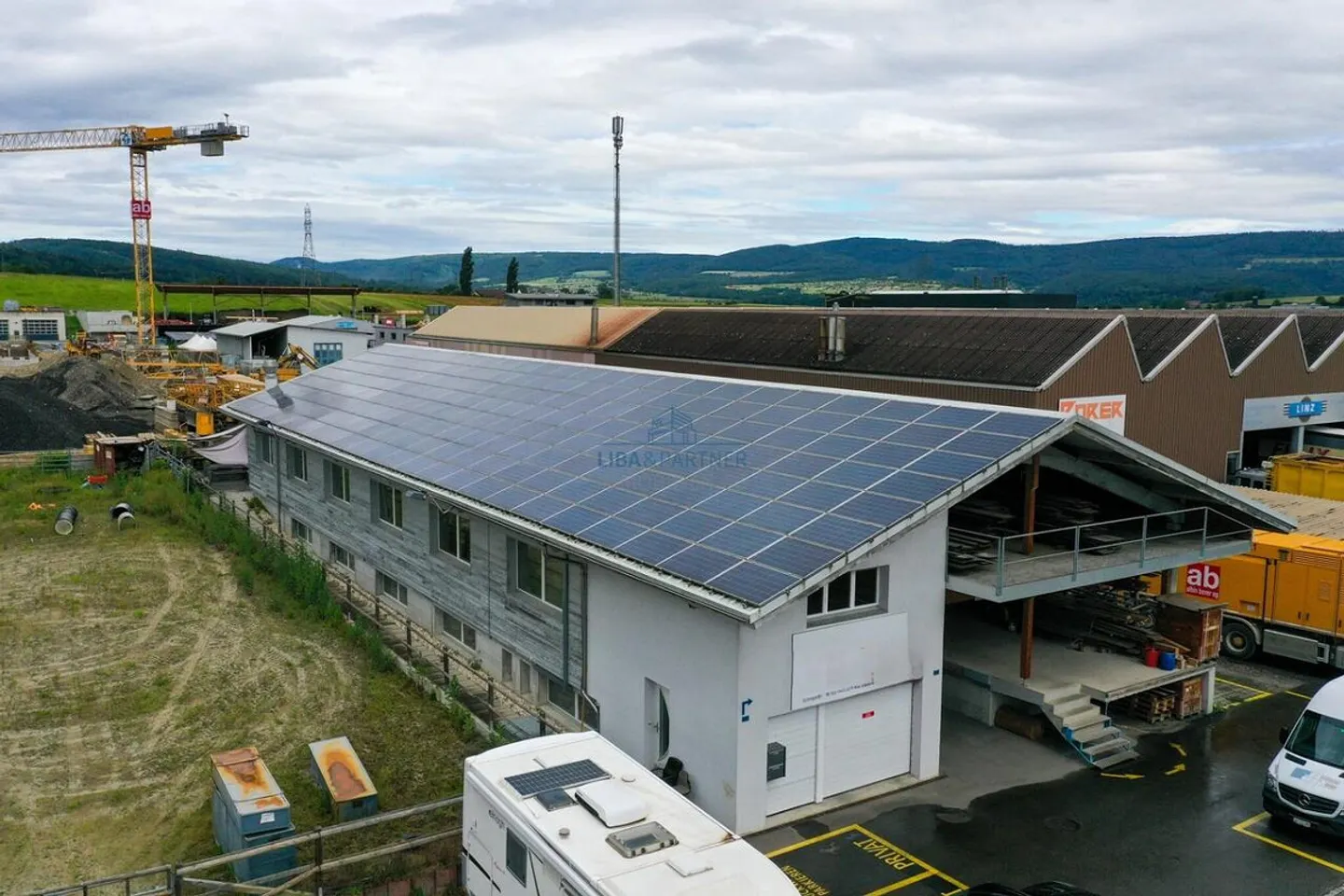 900m² Commercial Space: Top Infrastructure, Versatile Use, Sustainable - Photo 1 of 13