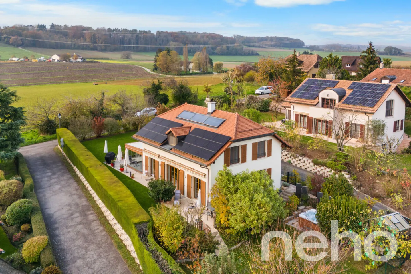 Einzelhaus, das modernen Komfort und energetische Effizienz vereint - Foto 3 von 13