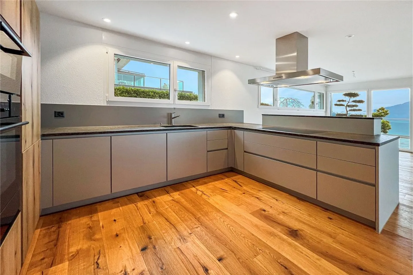 Fantastische Terrassenwohnung mit Seeblick - Foto 7 von 13