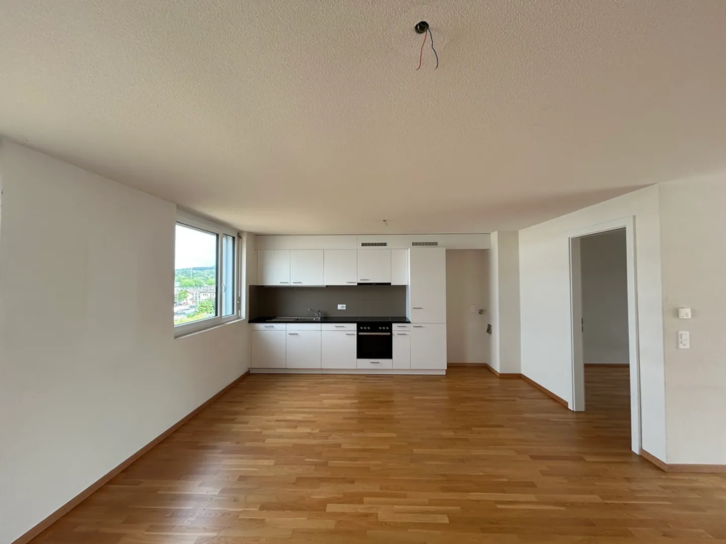 Appartement Moderne avec Balcon - Photo 2 sur 5