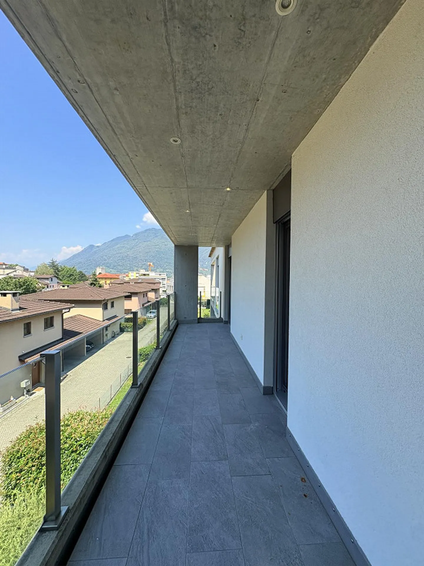Exklusives Penthouse in Giubiasco - Foto 10 von 30