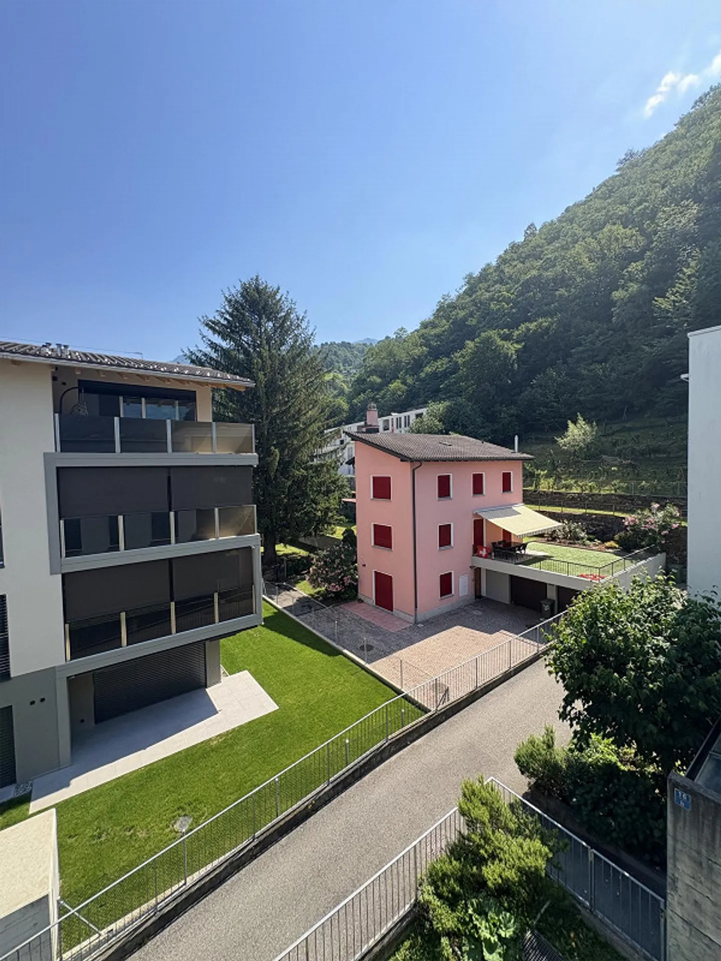 Exklusives Penthouse in Giubiasco - Foto 13 von 30