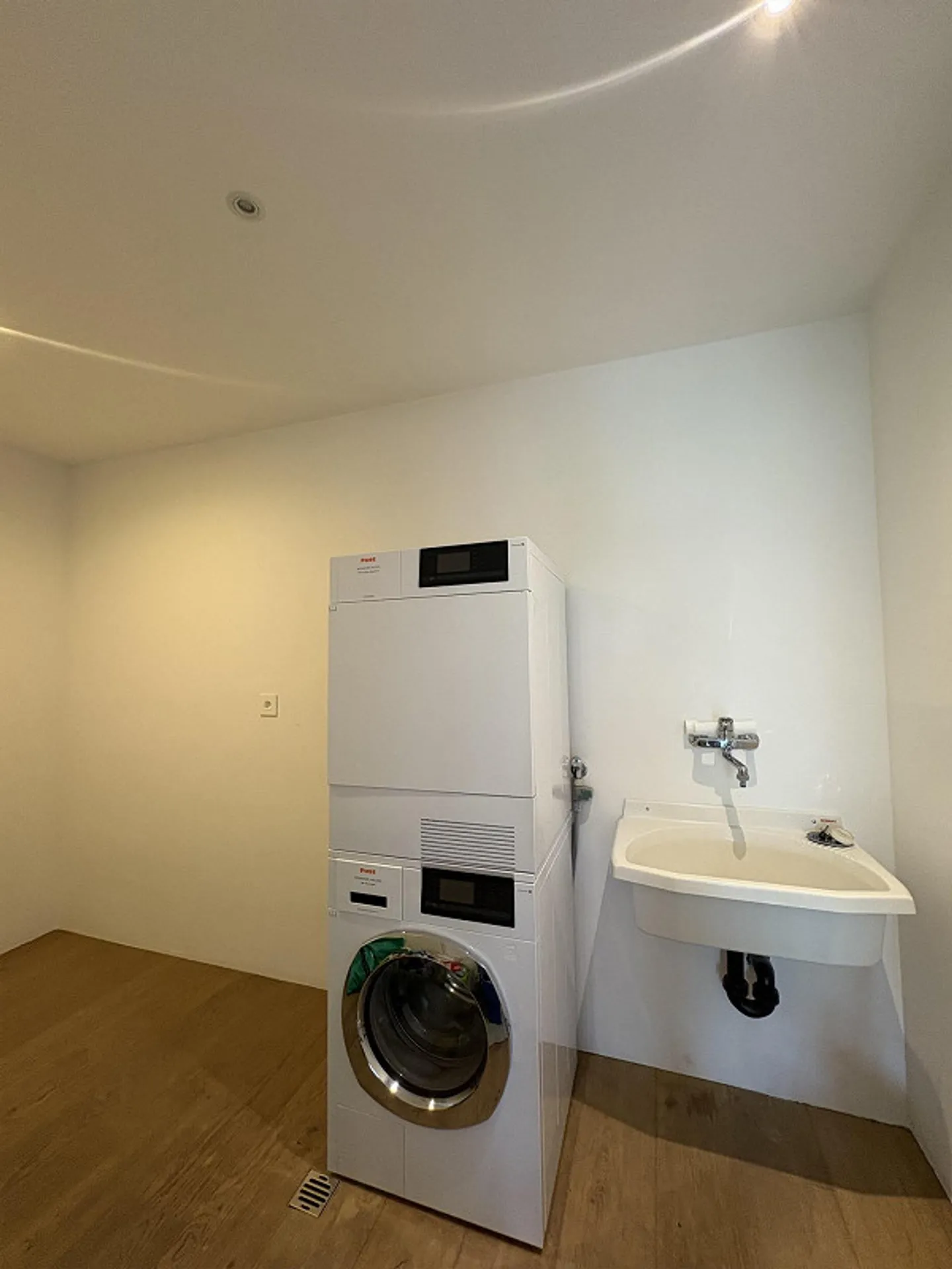 Exklusives Penthouse in Giubiasco - Foto 16 von 30