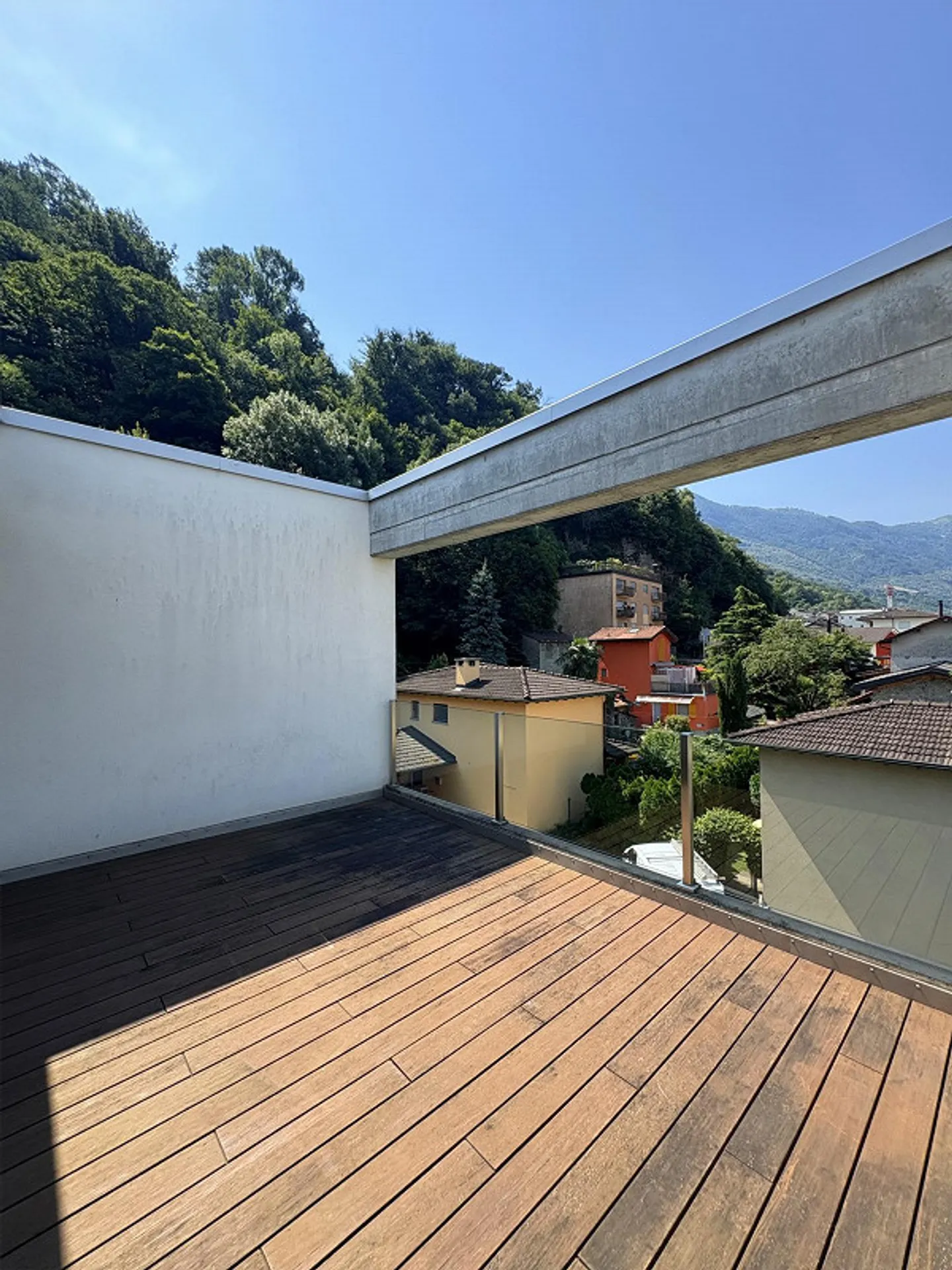 Exklusives Penthouse in Giubiasco - Foto 28 von 30
