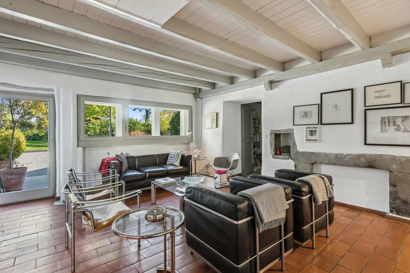 A Charming Property in Aire-la-Ville - Photo 4 of 15