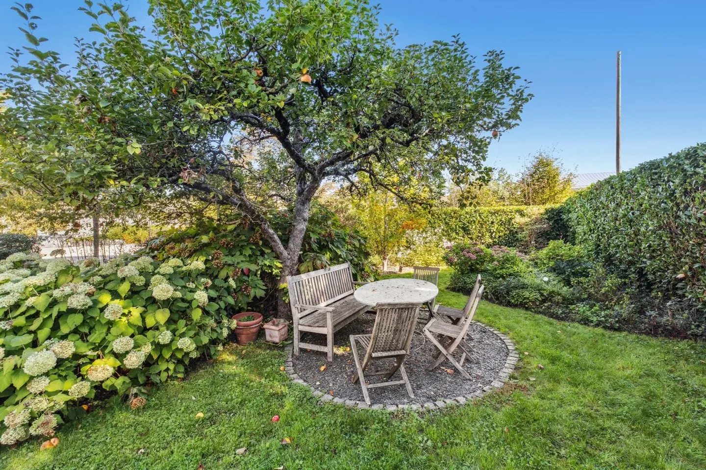 A Charming Property in Aire-la-Ville - Photo 15 of 15