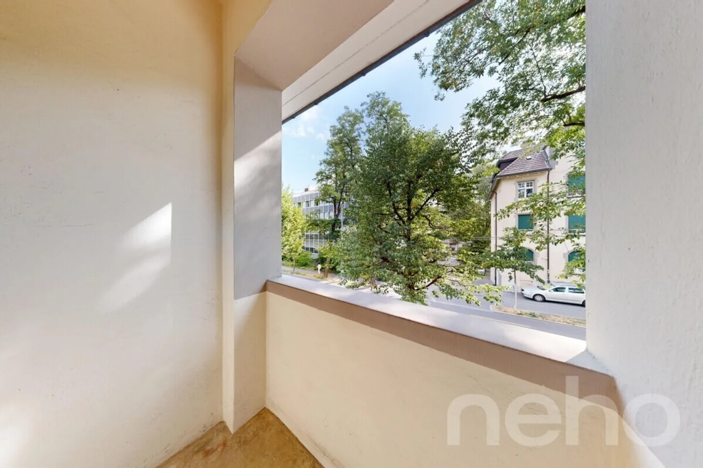 Charming Apartment with Garage - Photo 9 of 12
