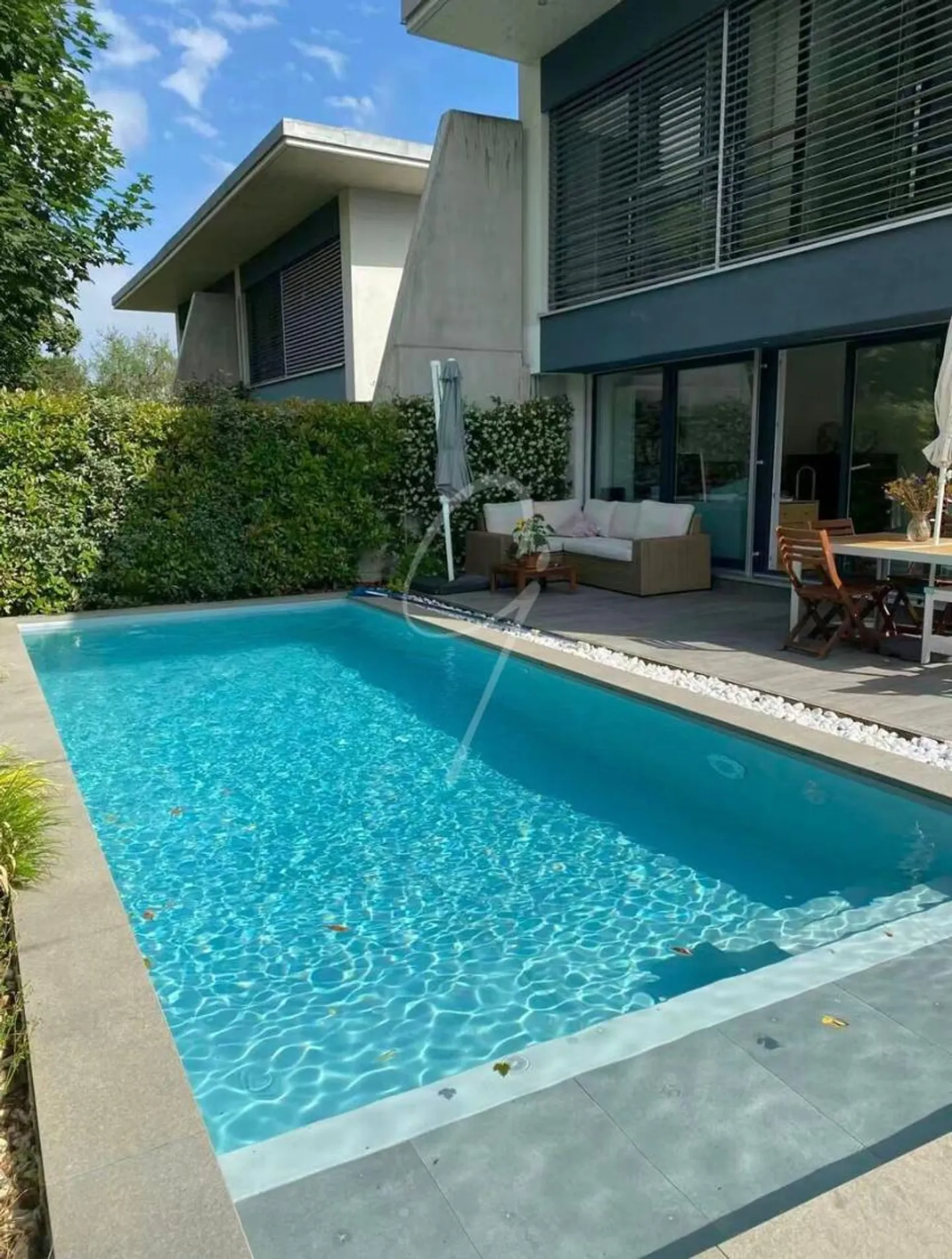 Semi-Detached House 6 Rooms - Photo 1 of 1