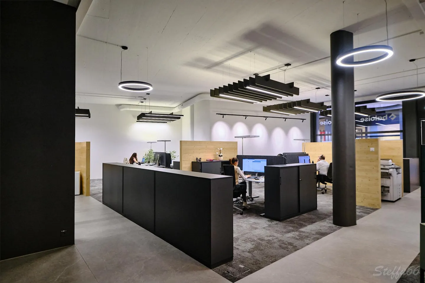 Spazio commerciale o per ufficio versatile con vetrina - Foto 7 di 15