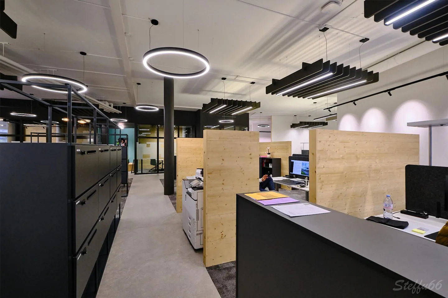 Spazio commerciale o per ufficio versatile con vetrina - Foto 5 di 15
