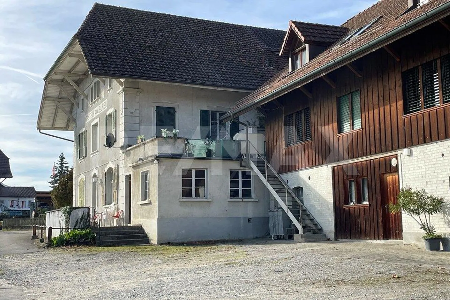Propriété spacieuse avec étude de faisabilité pour un développement possible - Photo 10 sur 13