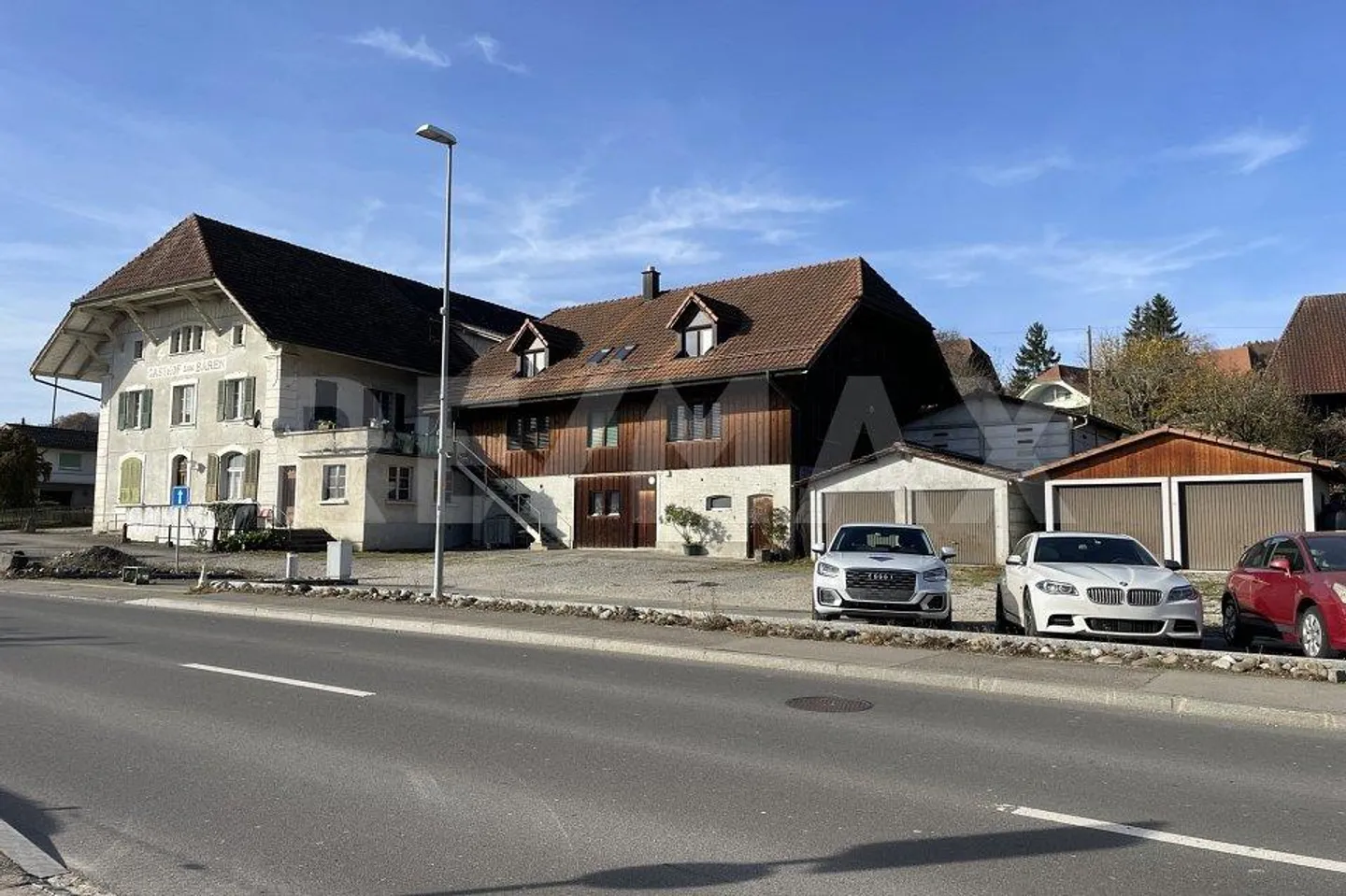 Propriété spacieuse avec étude de faisabilité pour un développement possible - Photo 11 sur 13