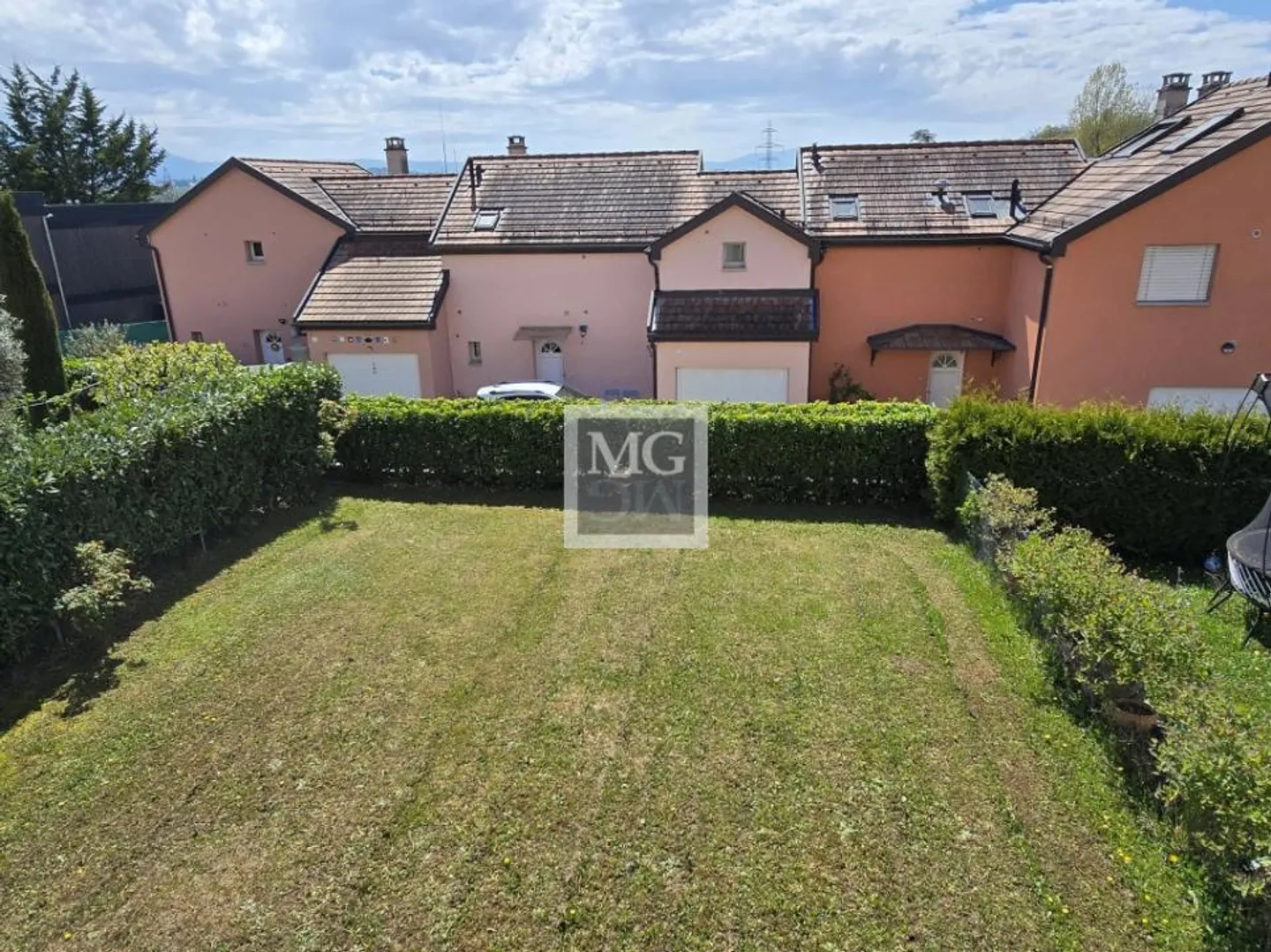 Vernier: Spacious family villa with large garden - Photo 1 of 8