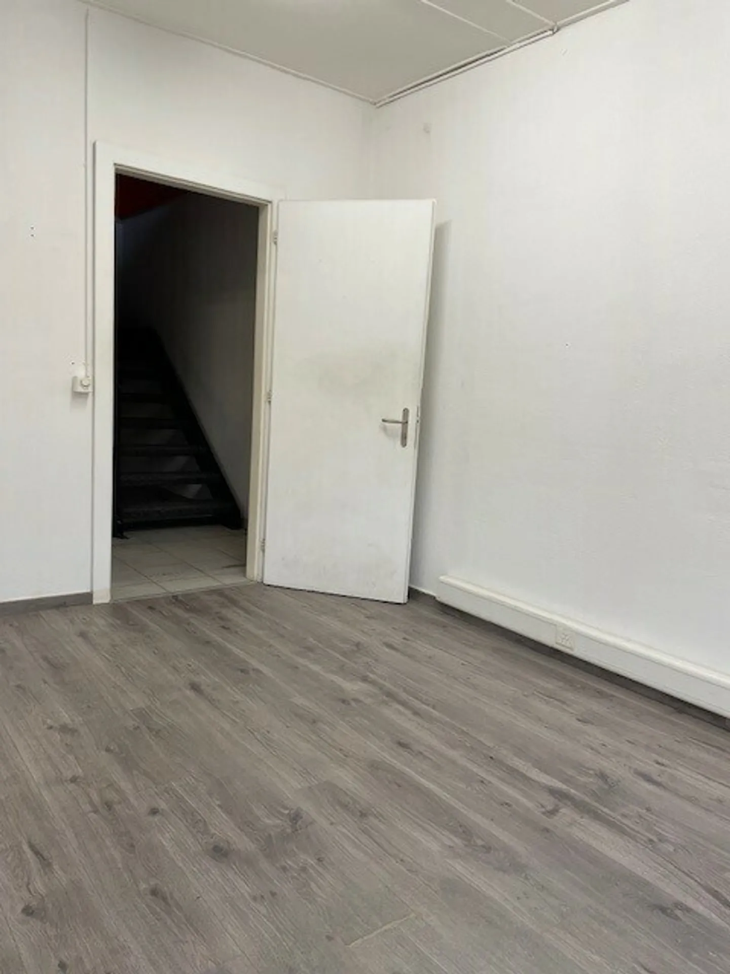 Spazio Commerciale a Villars - Foto 4 di 13