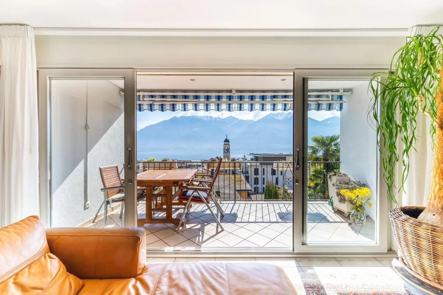 Minusio: Esclusivo attico duplex con vista sul Lago Maggiore - Foto 5 di 29