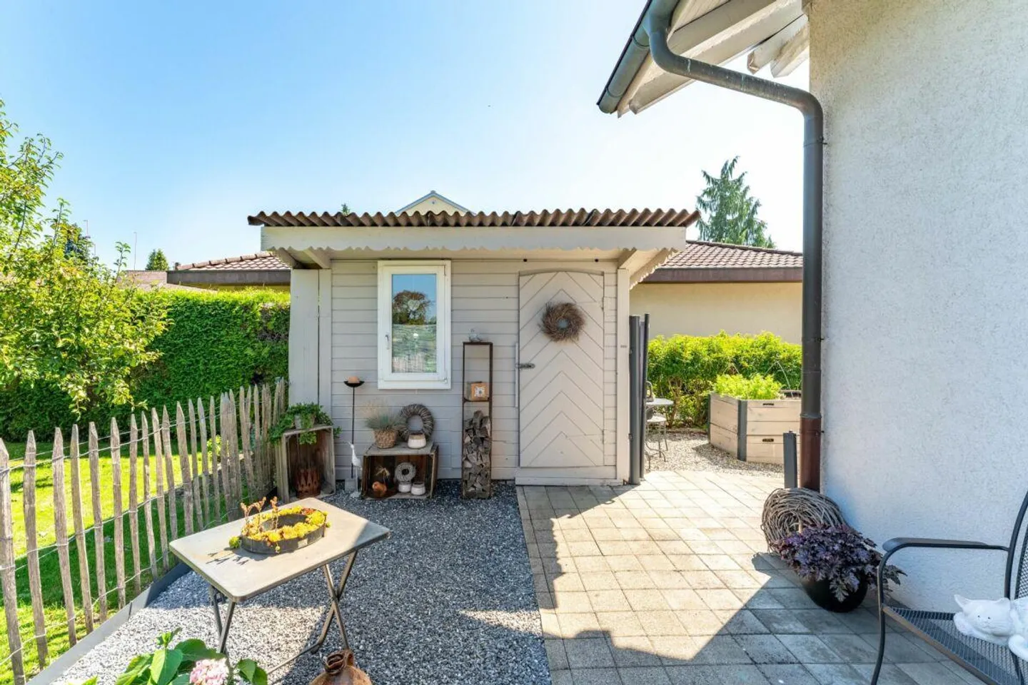 Herrschaftlechs Landhuus in una posizione di quartiere soleggiata - Foto 2 di 12