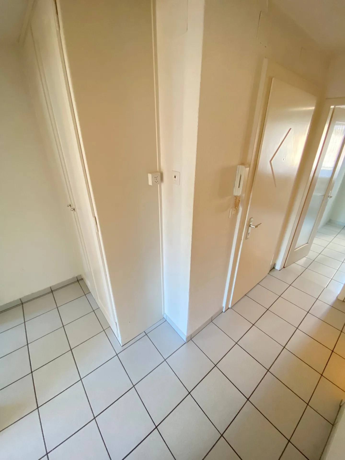 Appartement lumineux de 2 pièces avec balcon à Nidau - à partir de septembre 2026 - Photo 4 sur 7