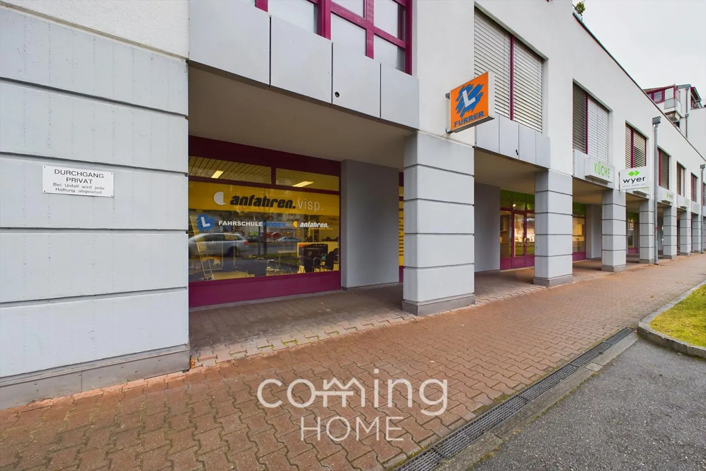 Commercial space in Visp - centrally located with versatile usage options - Photo 9 of 12