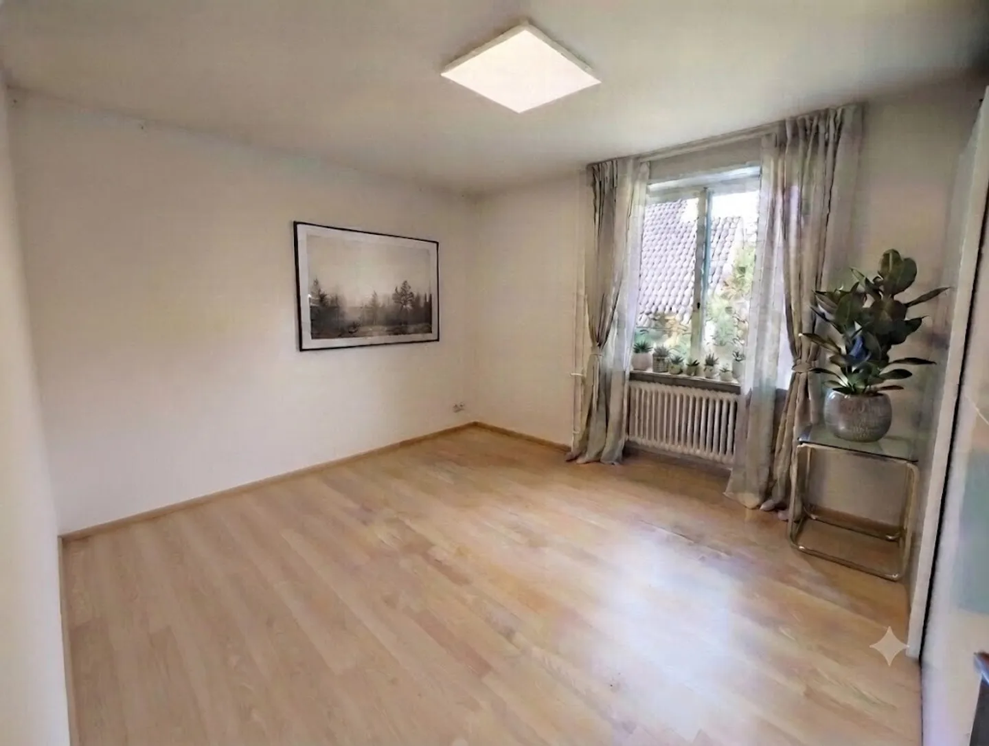 City Life and Tranquility Combined: Attractive 2.5-Room Apartment with Balcony in 8003 Zurich - Photo 7 of 7