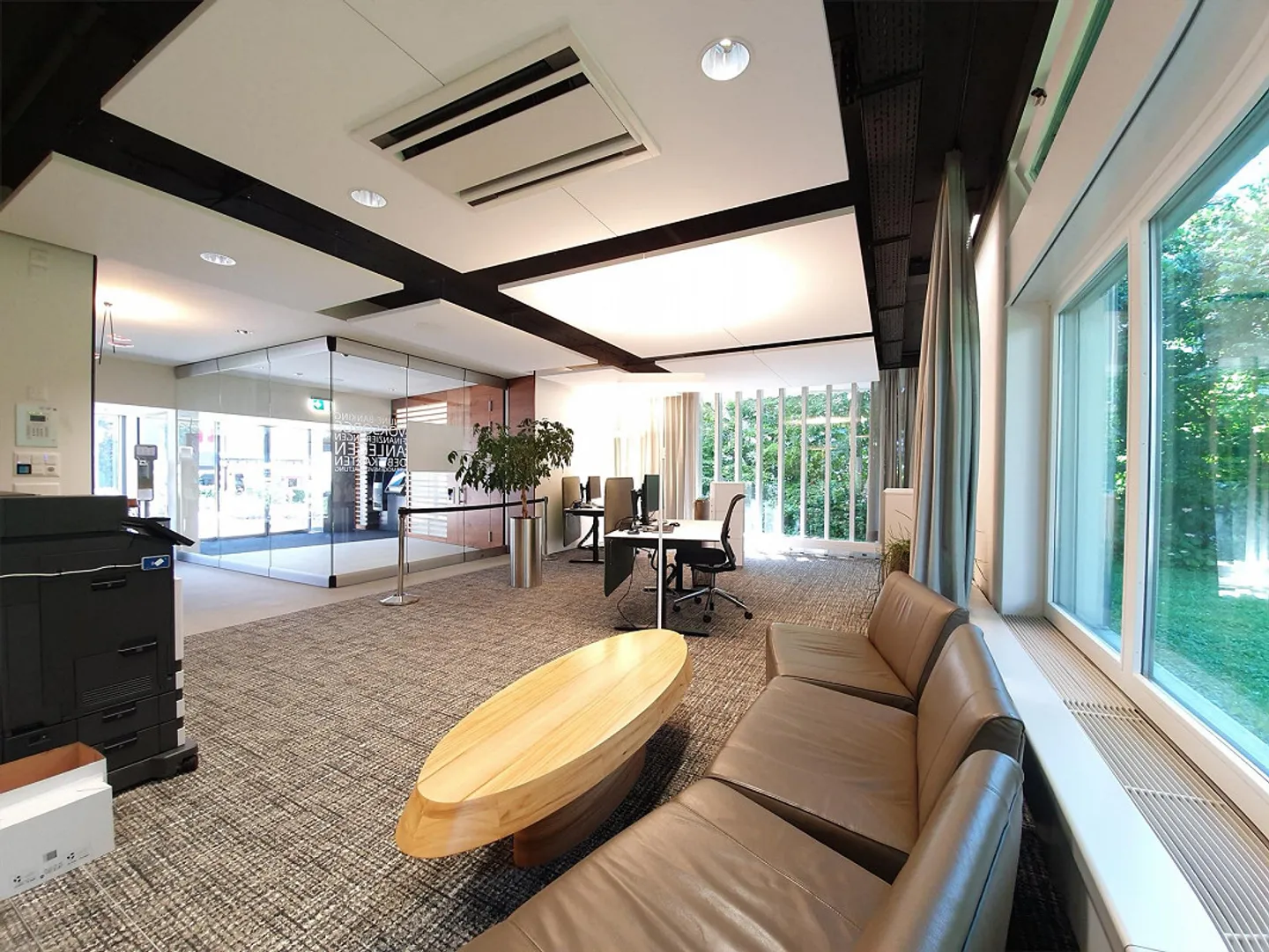 First-class office/practice/sales spaces in the center and train station - Photo 7 of 13