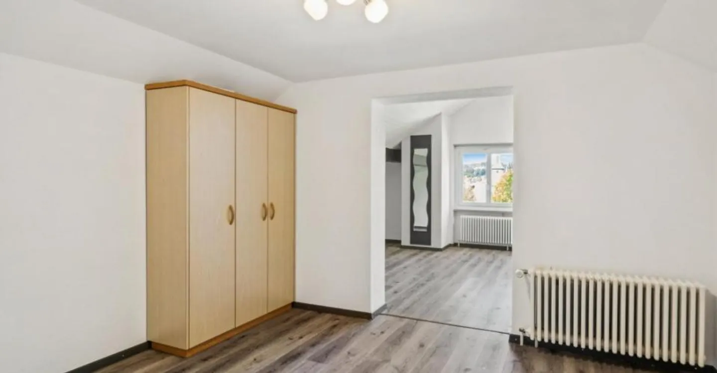 Superb opportunity: Spacious duplex apartment renovated in 2026 - Photo 10 of 13