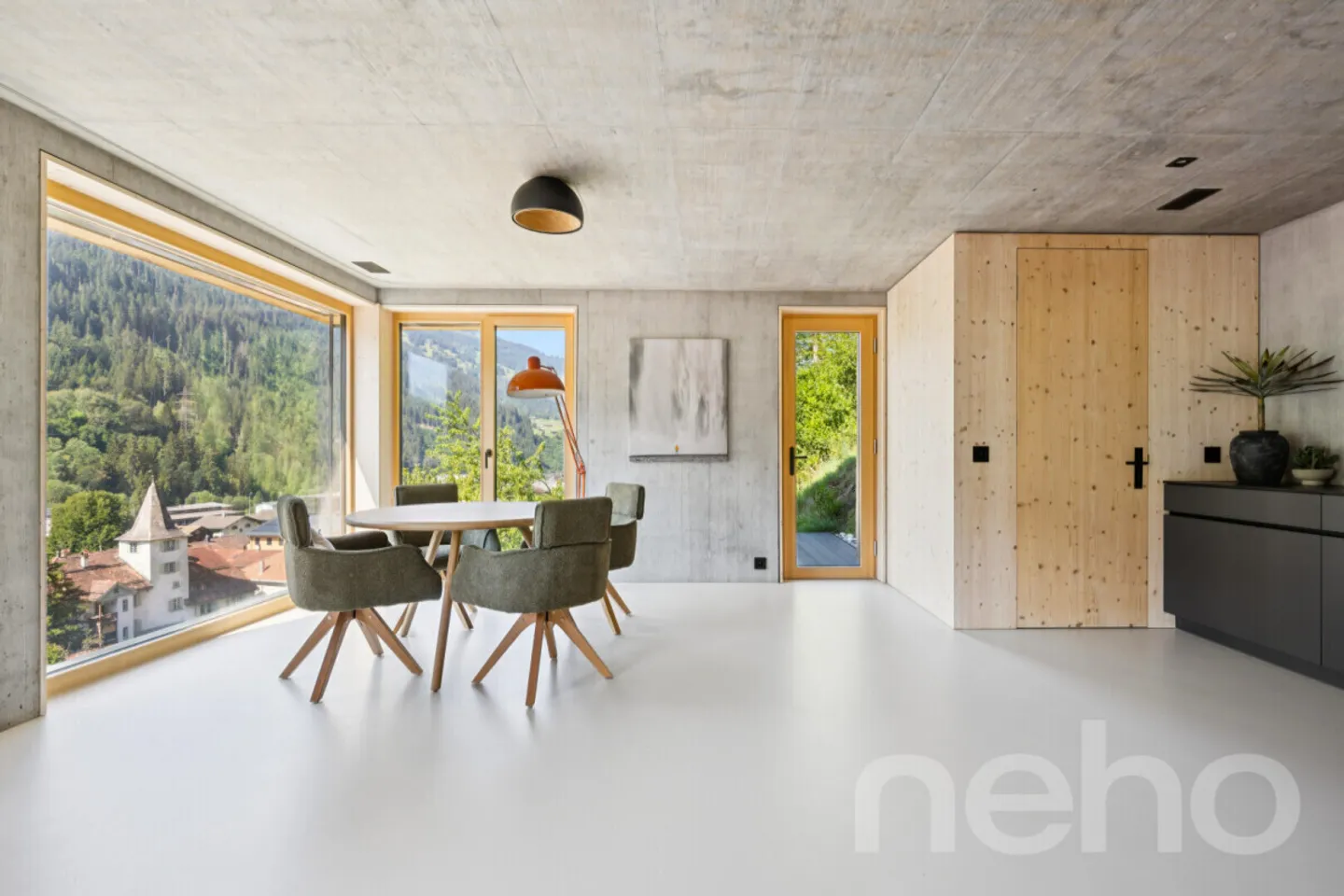 Appartement moderne avec vue sur les montagnes - Photo 2 sur 12