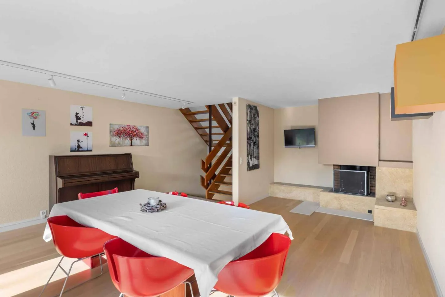 Affascinante casa ristrutturata nel cuore dei vigneti - Foto 3 di 13