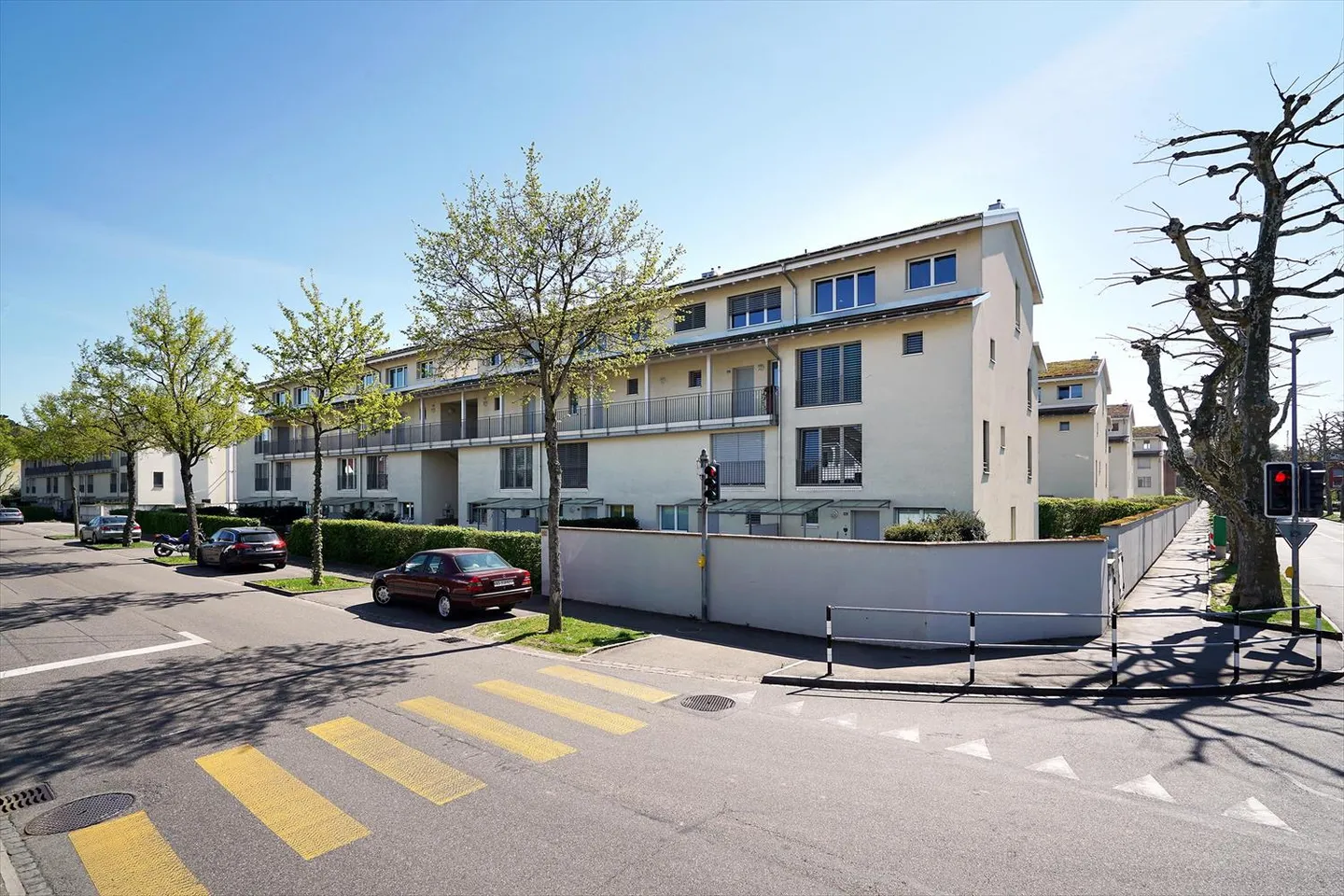 Living on 2 floors in Allschwil - Photo 1 of 8