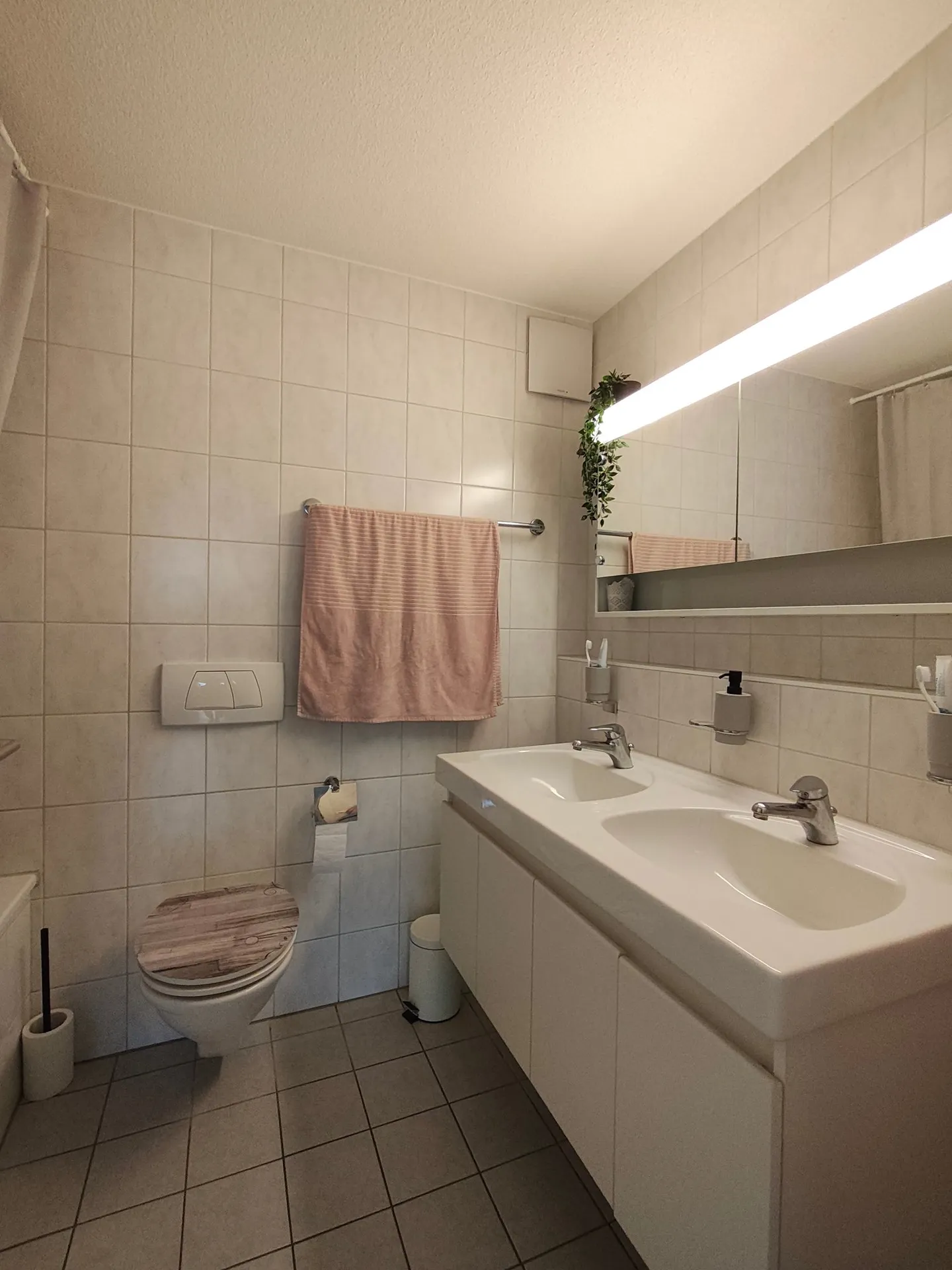 Belle appartement de 5,5 pièces dans un endroit calme - Photo 7 sur 10