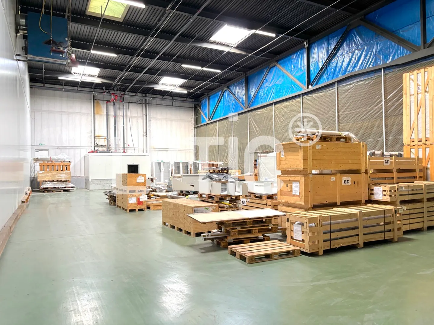 Deposito di 450 m2 in affitto a Tolochenaz - Foto 1 di 5