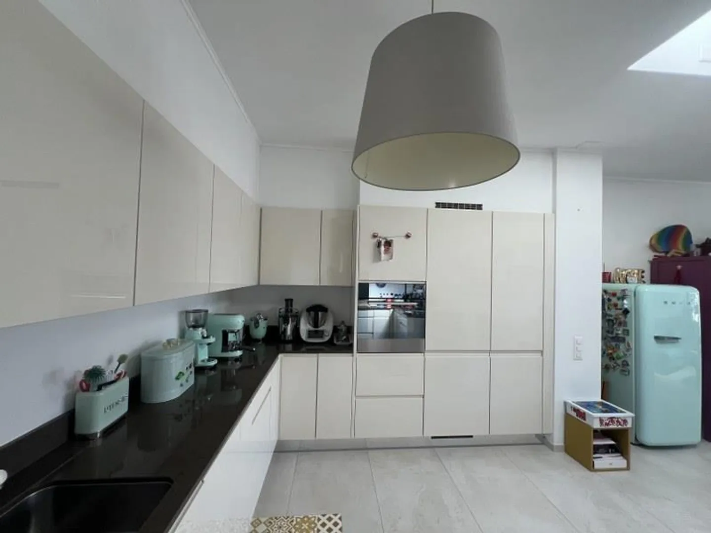 ESCLUSIVO ATTICO DI 4.5 LOCALI CON SPLENDIDA VISTA LAGO - Foto 4 di 13