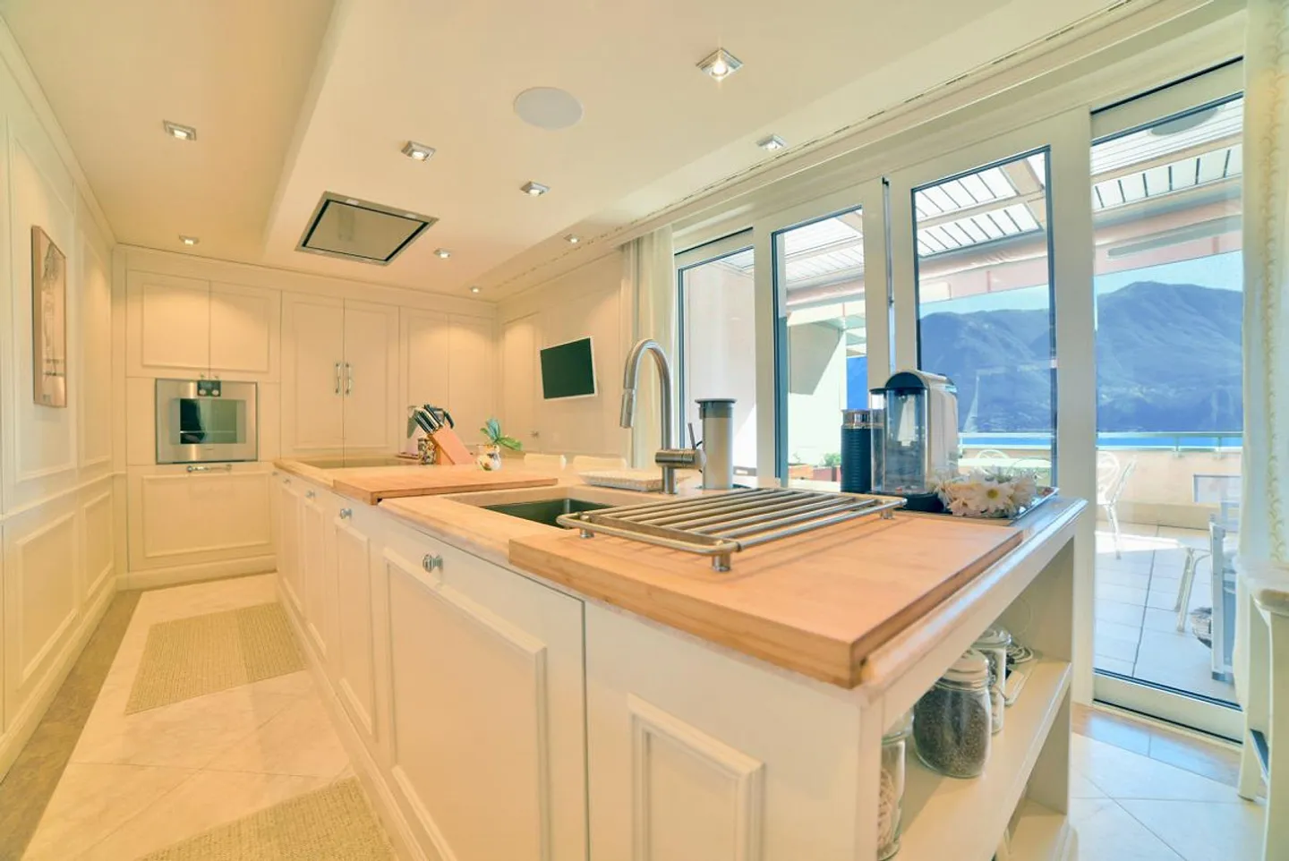 Appartamento di Lusso con Giardino - Foto 4 di 10