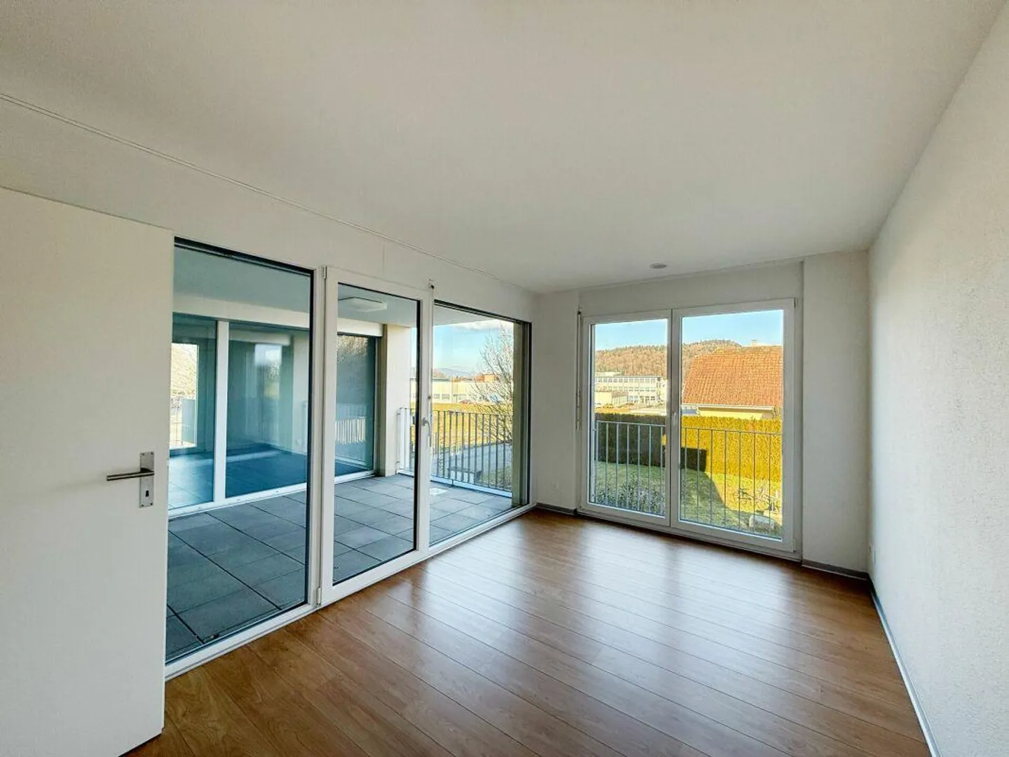 Moderne Wohnung mit Terrasse - Foto 9 von 12