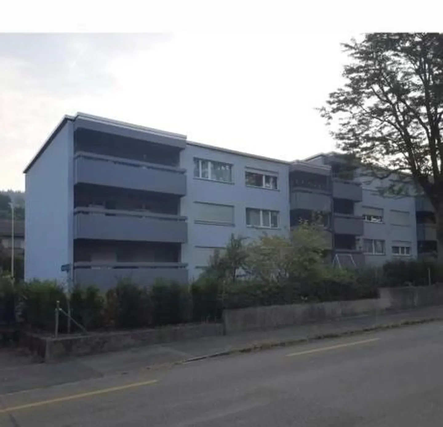 Appartement 4.5 pièces avec grand balcon - Photo 1 sur 11