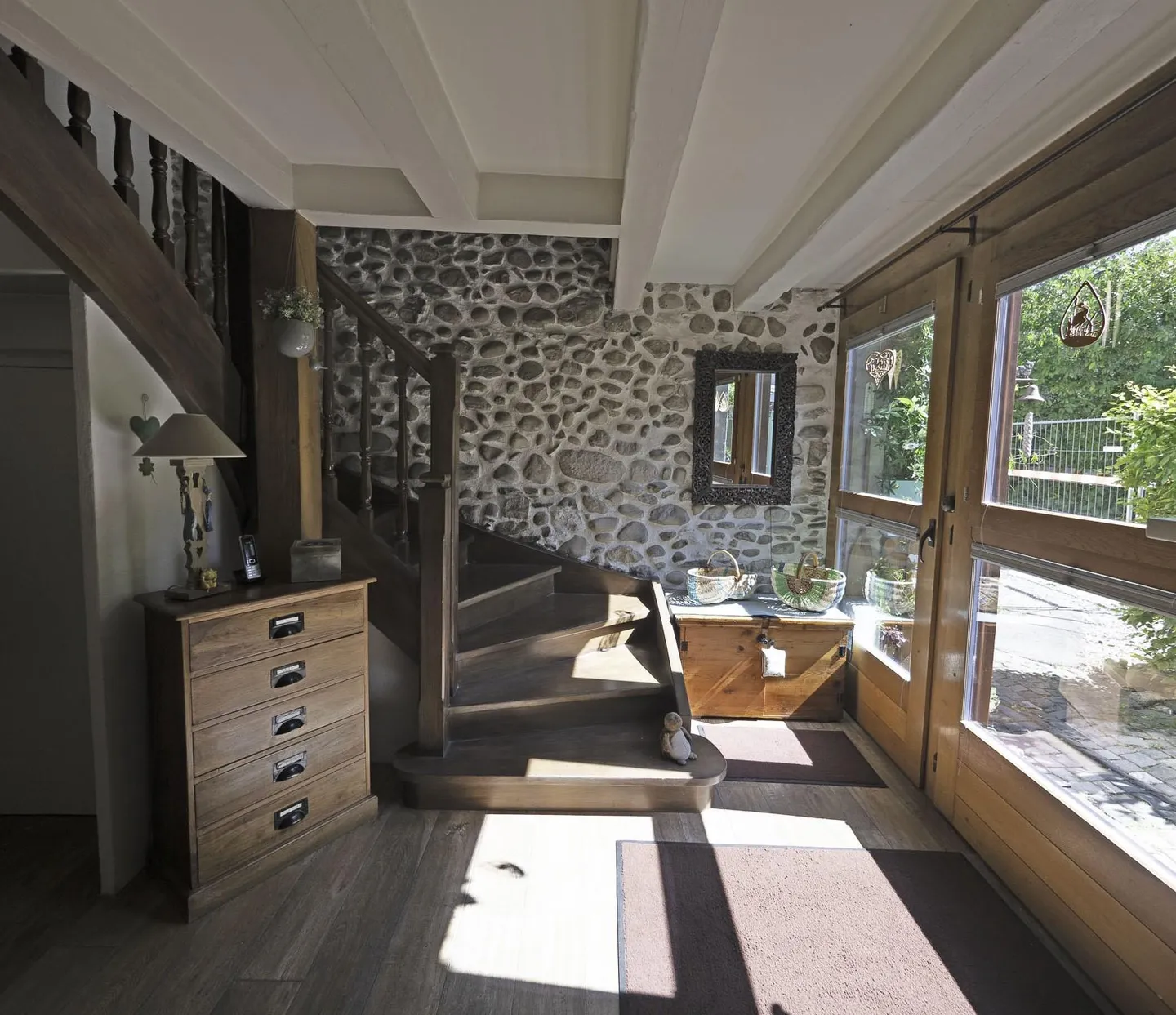 Casa piena di fascino e carattere a Certoux - Foto 3 di 18