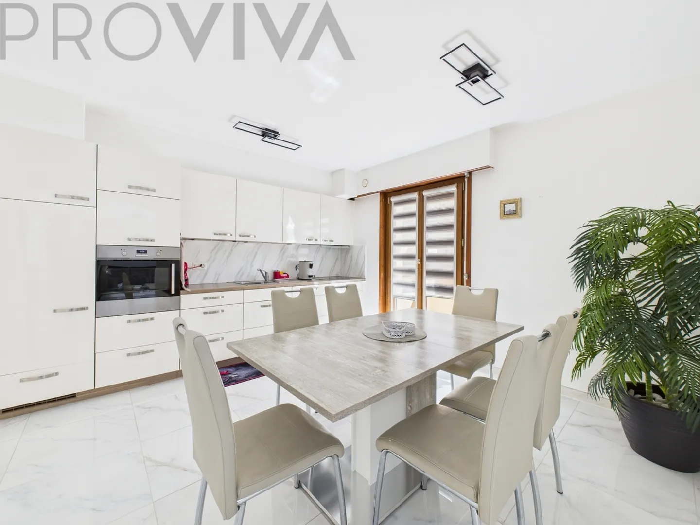 Familienidyll  - totalsaniertes Haus mit zwei Wohnungen - Foto 1 von 7