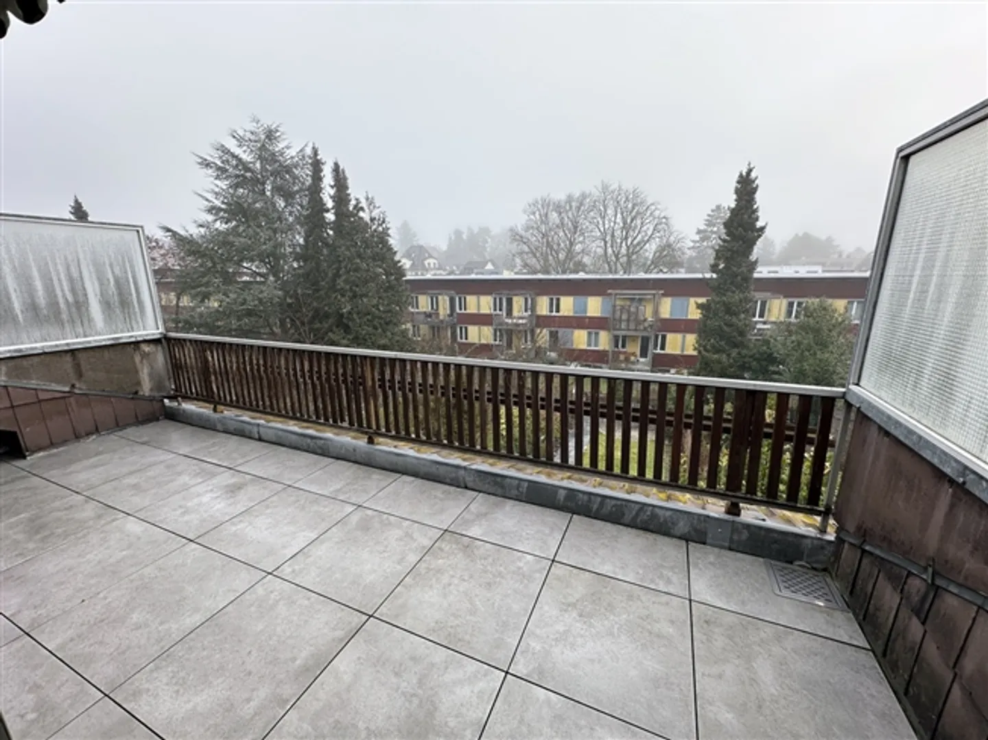 Cozy Row House with Beautiful Garden - Photo 10 of 17