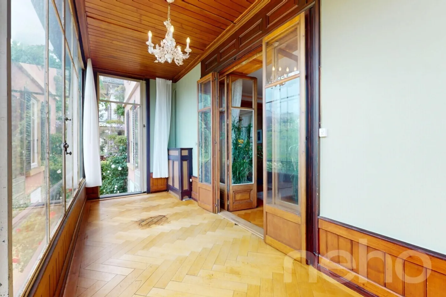 Casa padronale dal fascino senza tempo nel cuore di Neuchâtel - Foto 1 di 13