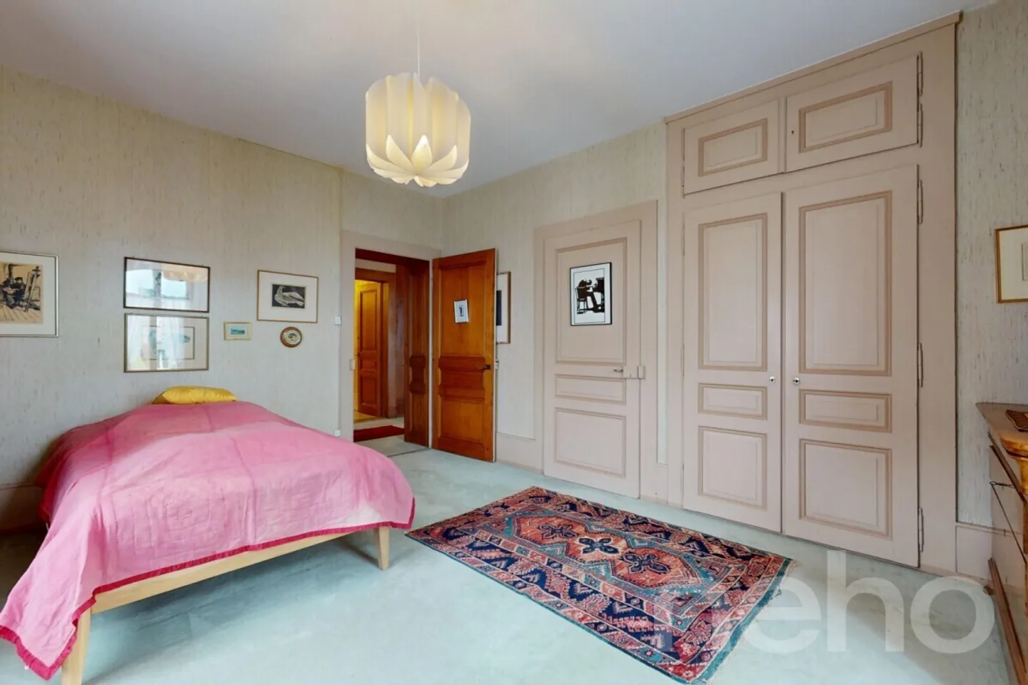 Casa padronale dal fascino senza tempo nel cuore di Neuchâtel - Foto 10 di 13
