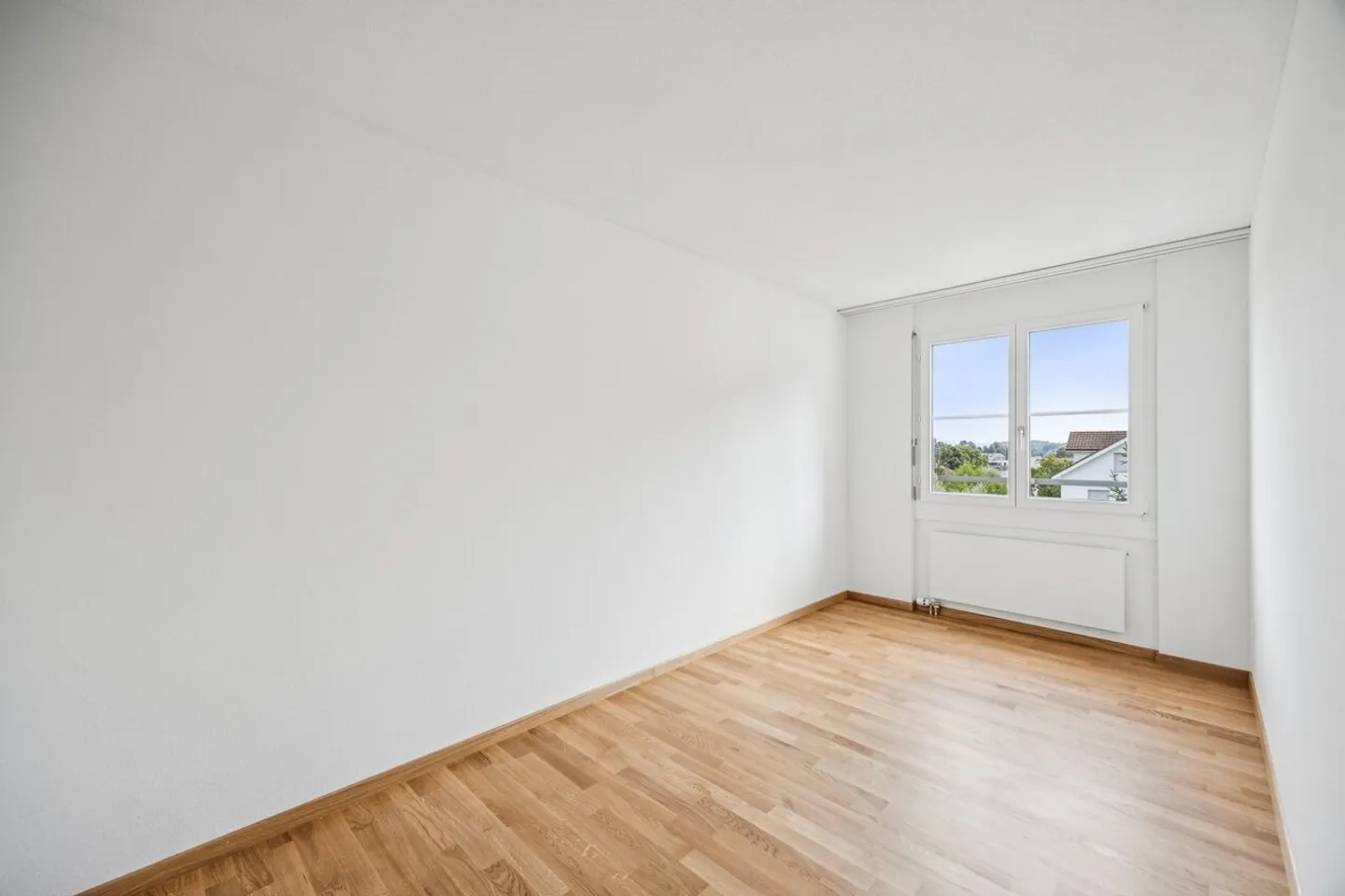 Modernes Apartment mit Balkon - Foto 7 von 8