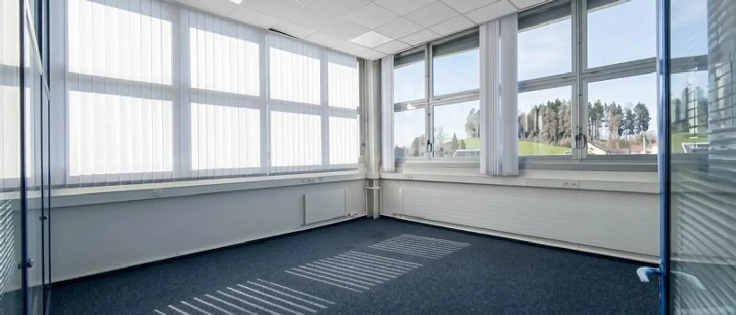 Moderne Bürofläche in Dürnten - Foto 3 von 10