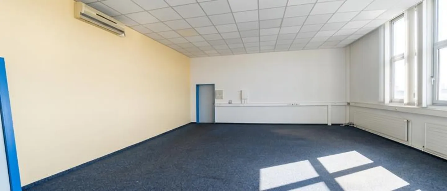 Moderne Bürofläche in Dürnten - Foto 8 von 10