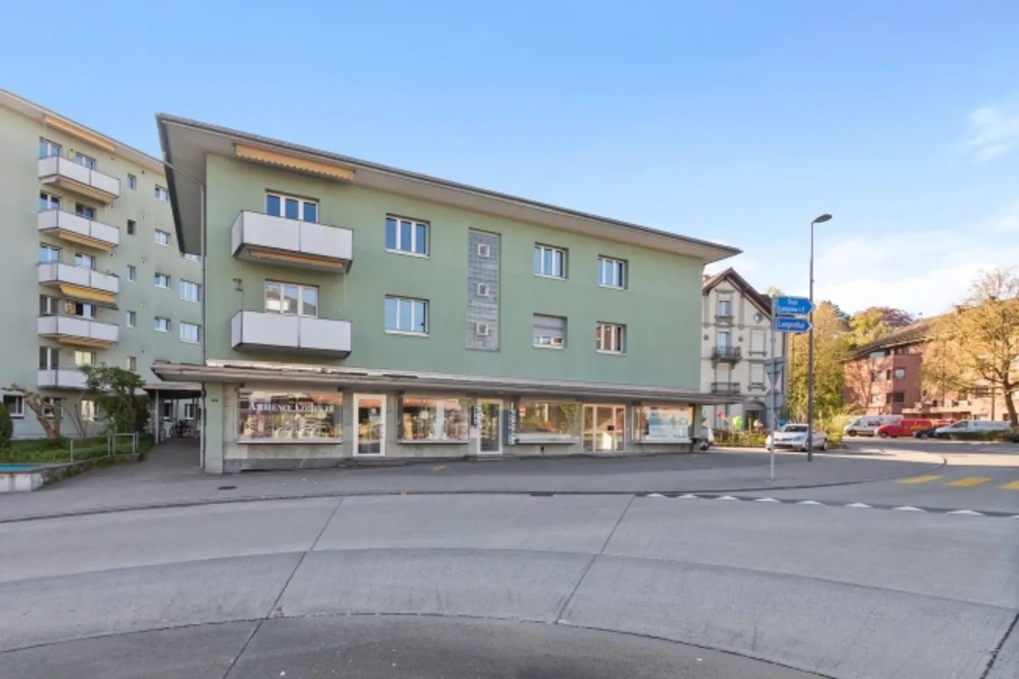 Living in a central location in Burgdorf! - Photo 1 of 1