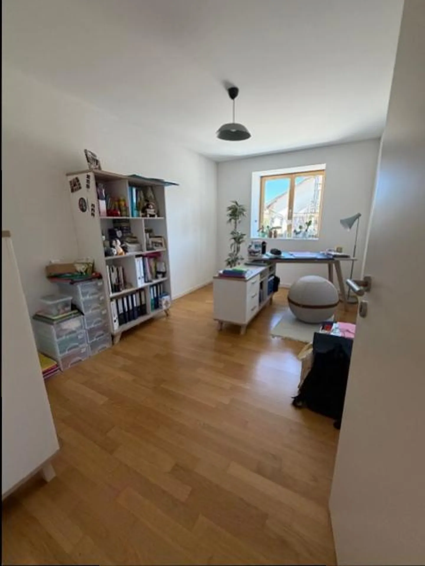 APPARTAMENTO 4.5 STANZE + SOFFITTO + BALCONE - Foto 5 di 13