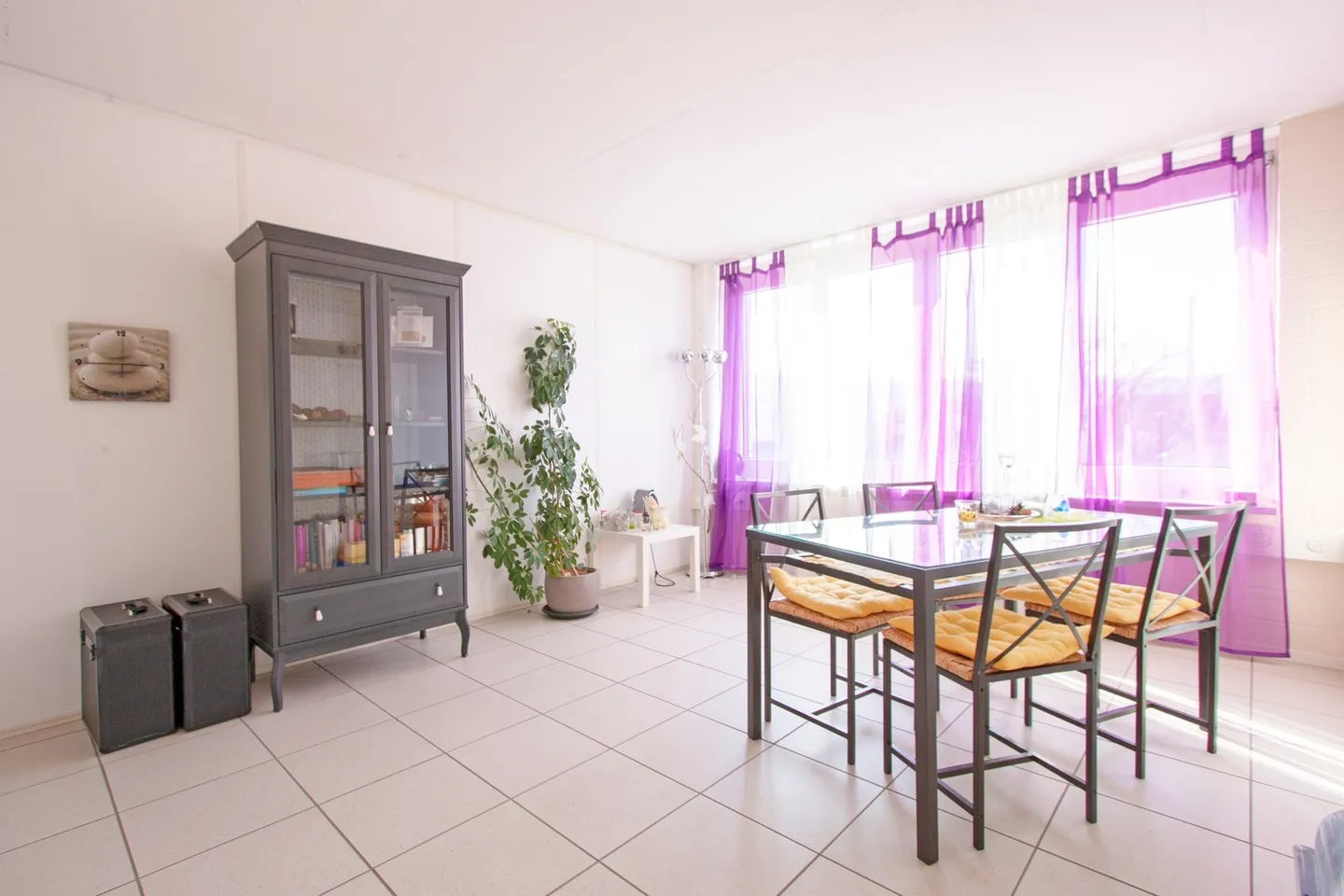 Attractive commercial spaces in the best location in Aarberg - Photo 3 of 8