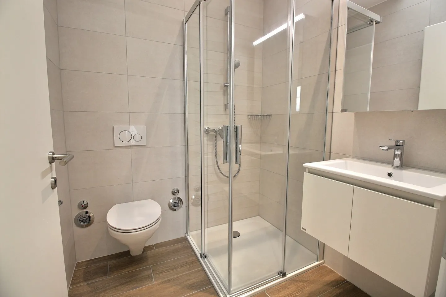 5.5 Room New on the 2nd Floor! - Photo 7 of 11