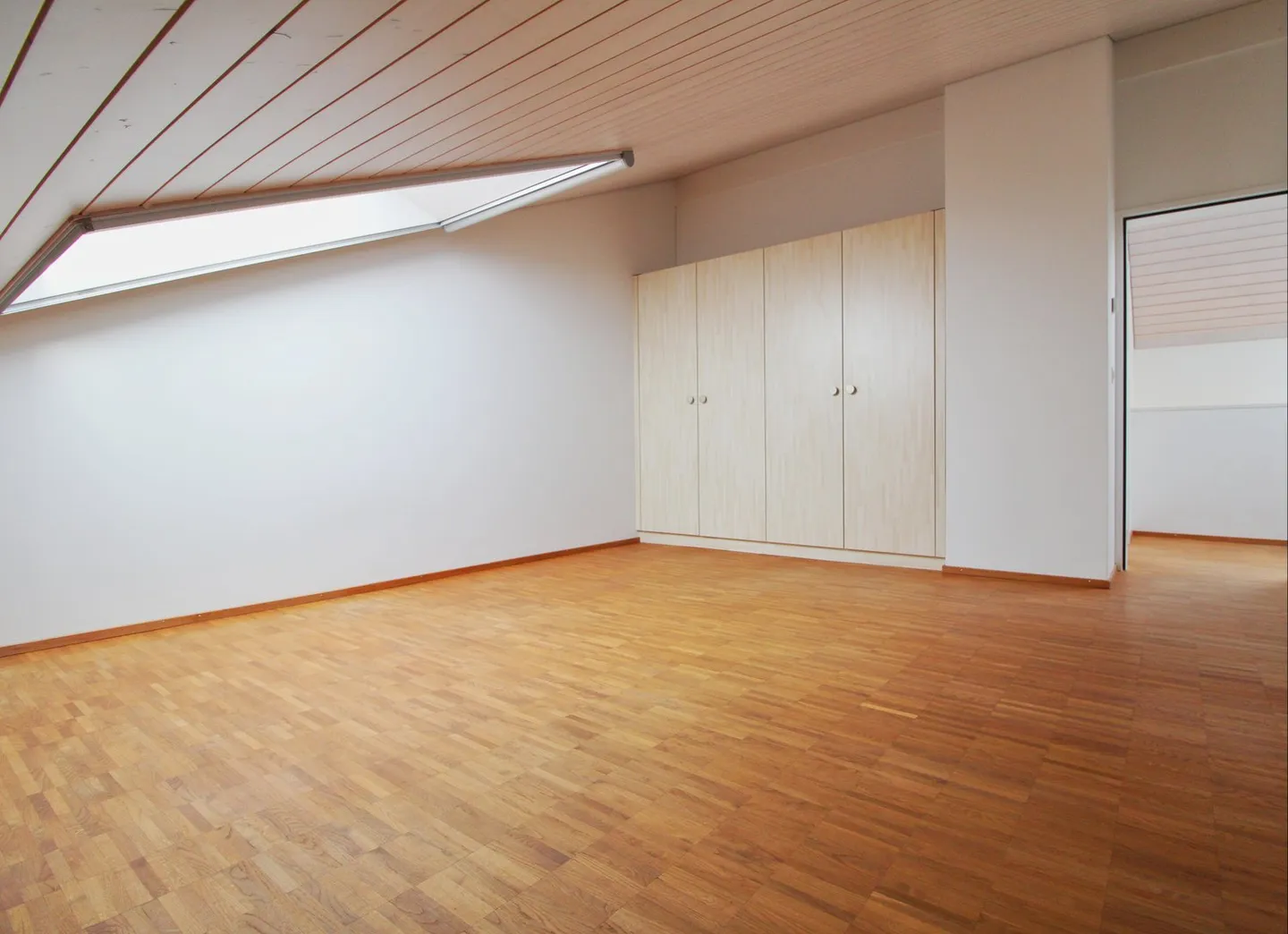 Exclusive 6.5-room corner townhouse in Obfelden – modern, family-friendly & well-connected - Photo 16 of 17